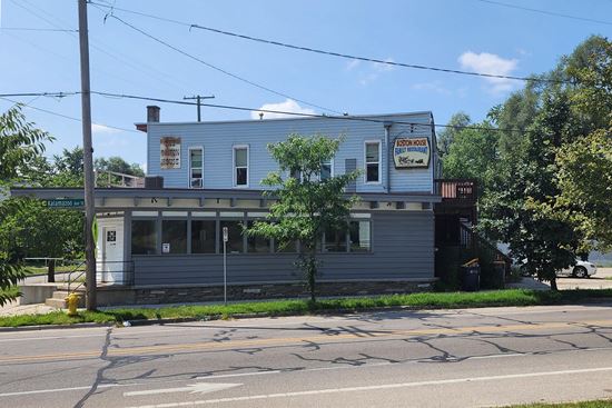 1353 Kalamazoo Ave SE