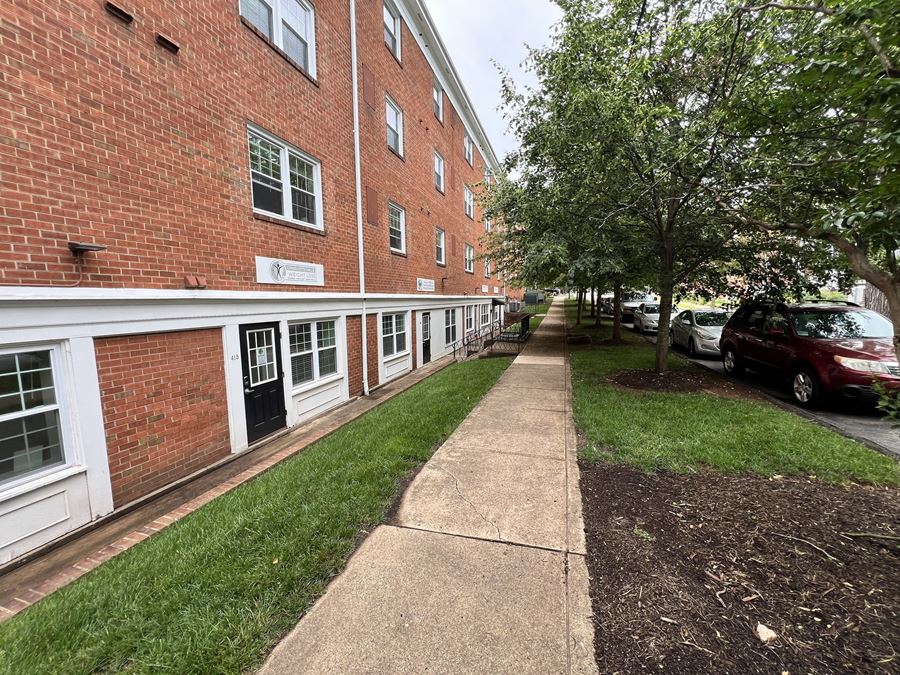 Tarleton Square- Suite 415