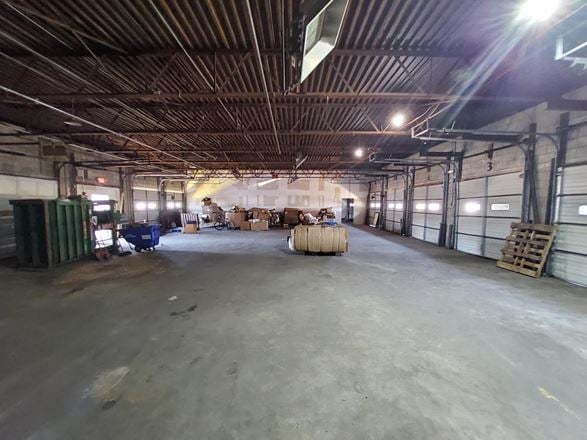 Industrial - Vertical Warehouse - Freight Terminal - Distribution 