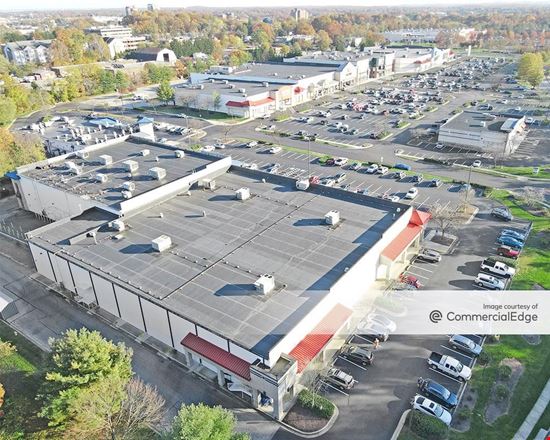 Gateway Village Shopping Center