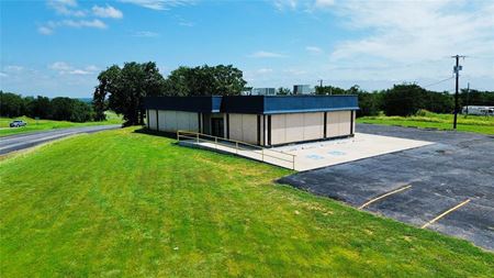 Photo of commercial space at 1020 N Eisenhower Pkwy in Denison