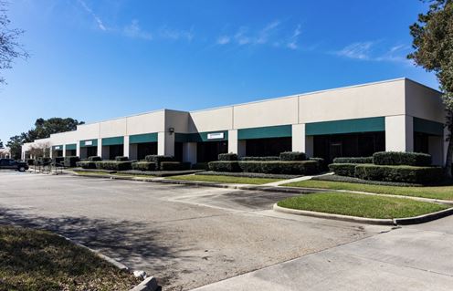 125 James Drive West