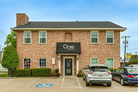 Commercial space for Sale at 110 S Barton St.  in Grapevine