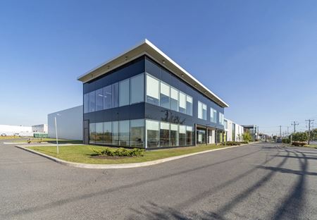 1565-1567 Lionel-Boulet Blvd. 1565-1567 Lionel-Boulet Blvd.