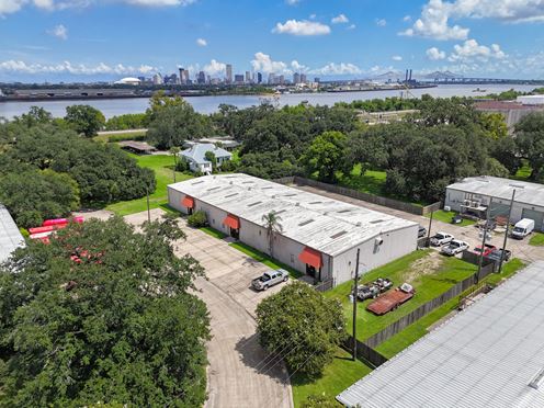 ±8,050 SF Office Warehouse in Rathborne Business Park