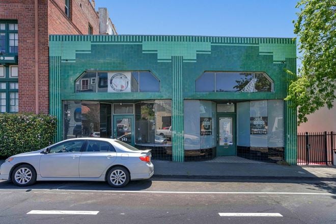 539-543 Georgia St