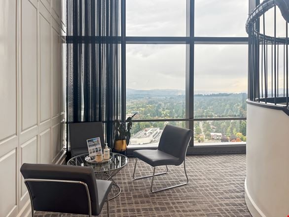WA, Bellevue - Bellevue Skyline Tower