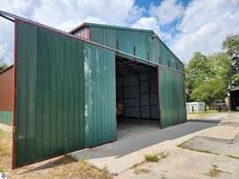 1202 Thomas Rd SW