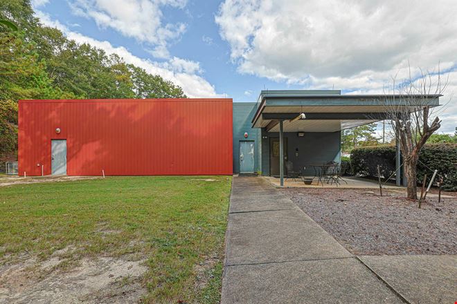 East Columbus Call/Technology Center