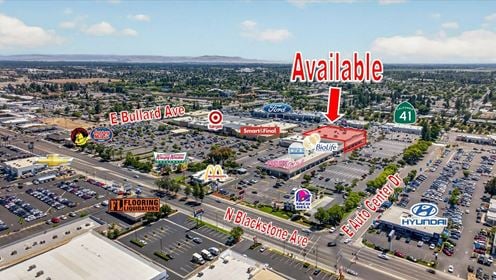 ±67,259 SF Blackstone Ave Retail Building
