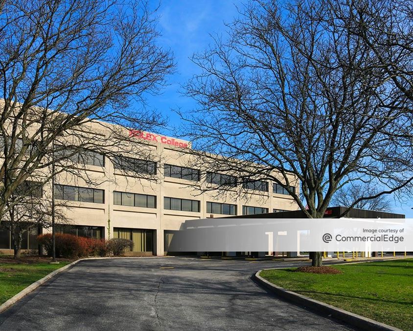 350 East Dundee Road 350 East Dundee Road Office Building