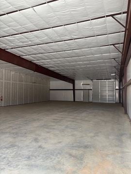 3,526 SF Office Warehouse For Lease
