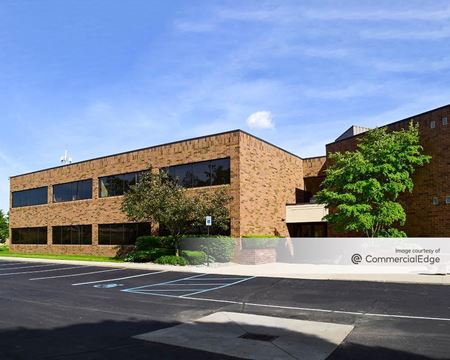 Commercial space for Rent at 6001 North Adams Road in Bloomfield Hills