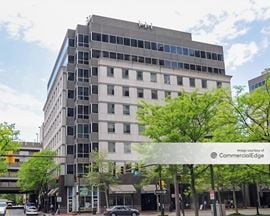 Bethesda Crescent - 4600 East-West Hwy