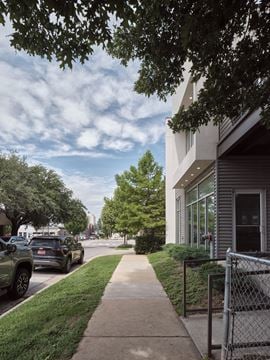 435 Northwest 12th Street, Suite A