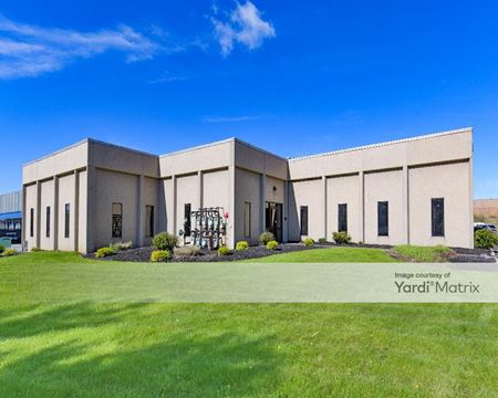 Industrial space for Rent at 5375 Naiman Pkwy in Solon