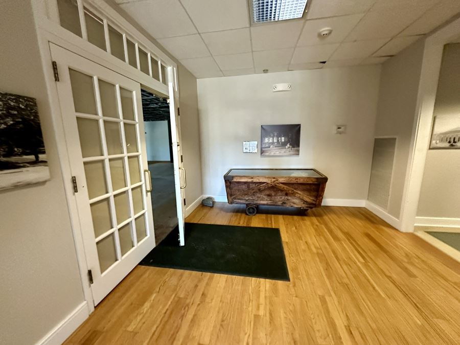 Commercial Condo in Downtown Camden