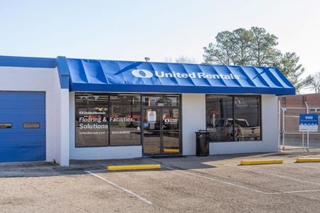 Retail space for Rent at 6520 Broad St in Richmond