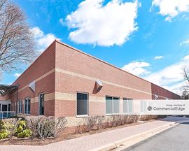 Twinbrook Metro Park - 12725 Twinbrook Pkwy