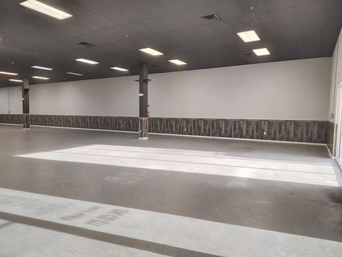 Retail Space at Seawind Plaza