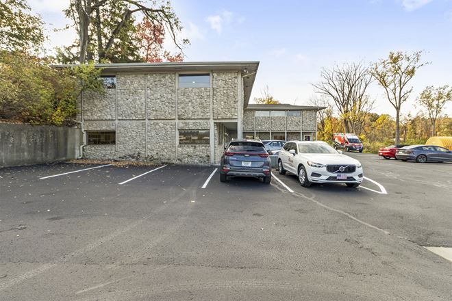 Woodland Business Center
