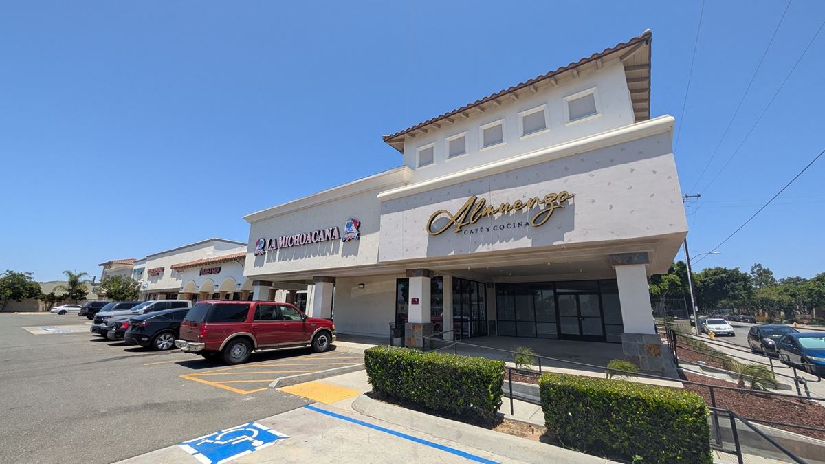 Tustin Village Plaza