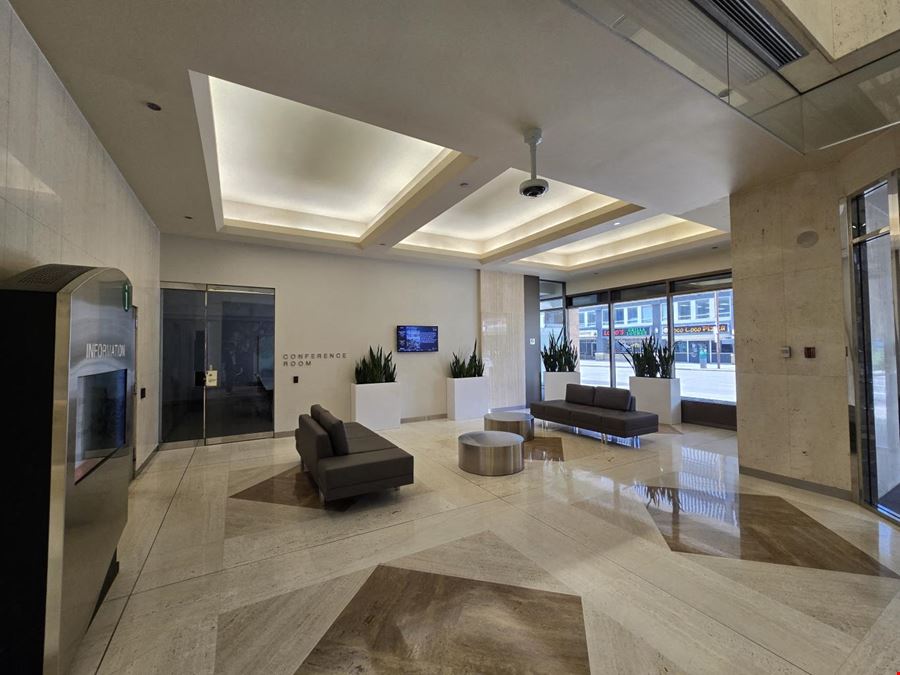7366AvenueSWCalgary,AB