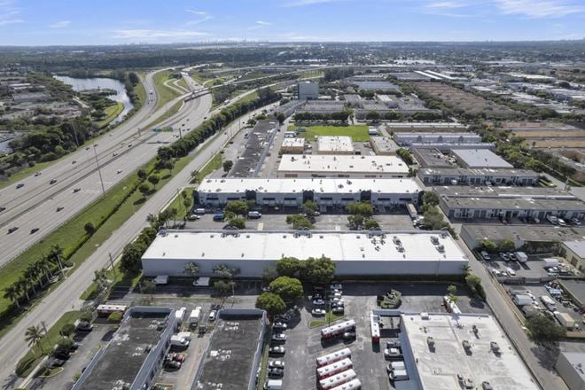 I - 75 Commercial Center