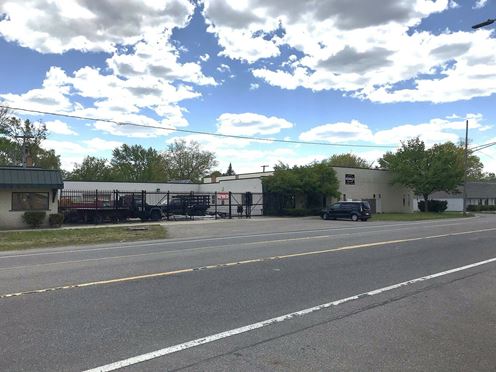 26835 W. 7 Mile Road, Redford