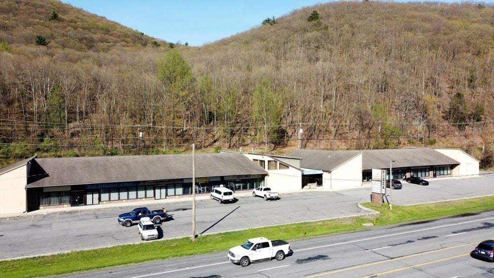 South Tamaqua Plaza - 565 West Penn Pike, Tamaqua, PA | Retail Space