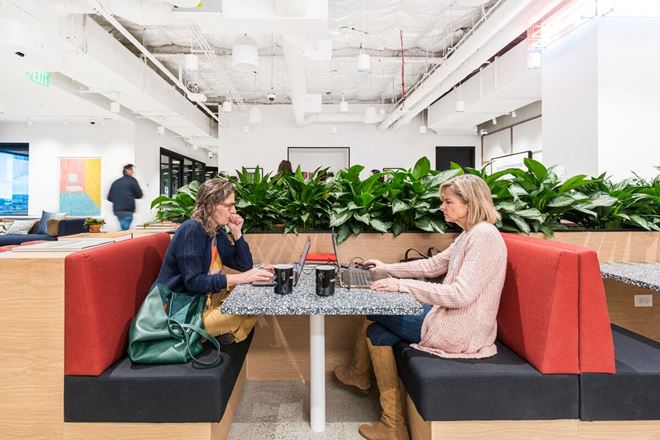 WeWork - Crossroads