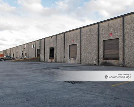 Industrial space for Rent at 102 Old Underwood Road in Deer Park