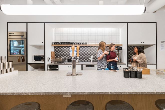 WeWork - Crossroads