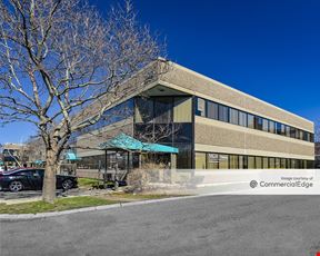 Harbour Pointe Office Park - 100 Everett Avenue