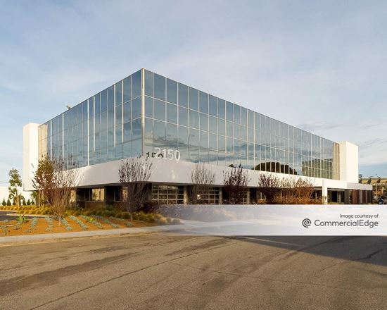 Axis - 2121 & 2150 South Towne Centre Place