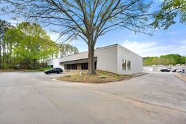 8601 Dunwoody Place