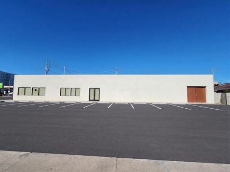 Retail space for Rent at 302 W Indian School Rd in Phoenix