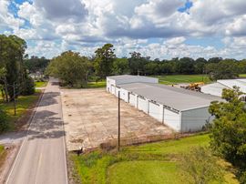 Corner Office / Warehouse ±5 Mins from Airline Hwy