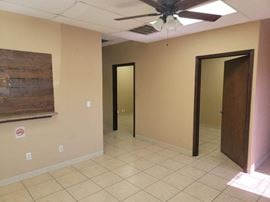 Showroom Warehouse 1001-C