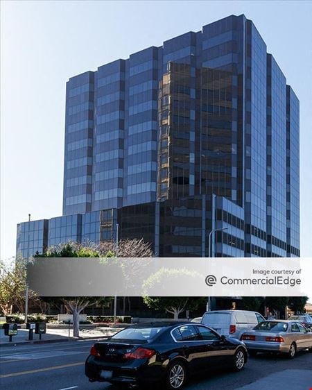 Office space for Rent at 12424 Wilshire Blvd in Los Angeles