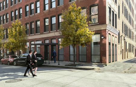 Office space for Rent at 845 W Van Buren / 400 S Green in Chicago