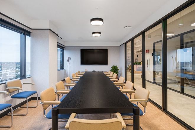 WeWork - Crossroads