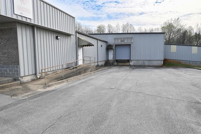 132 & 144 Jetplex Lane