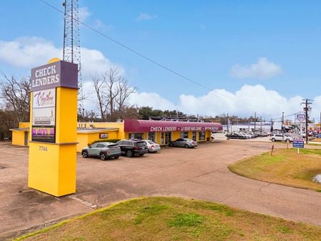 Photo of commercial space at 7744 Florida Blvd in Baton Rouge