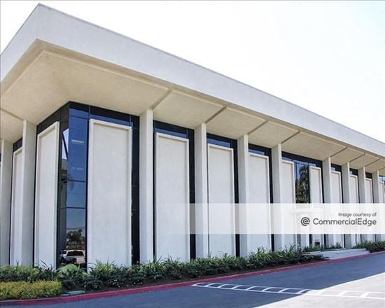 Tustin Financial Plaza - North & West Buildings