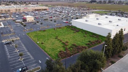 Photo of commercial space at 1635 West Cameron Avenue in Visalia