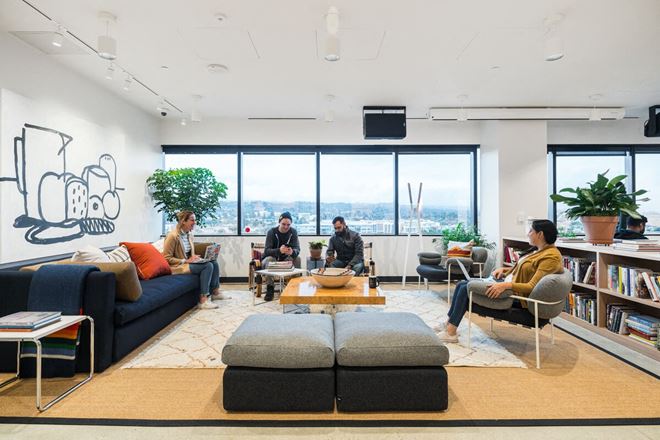 WeWork - Crossroads