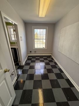 Versatile Office / Retail Space