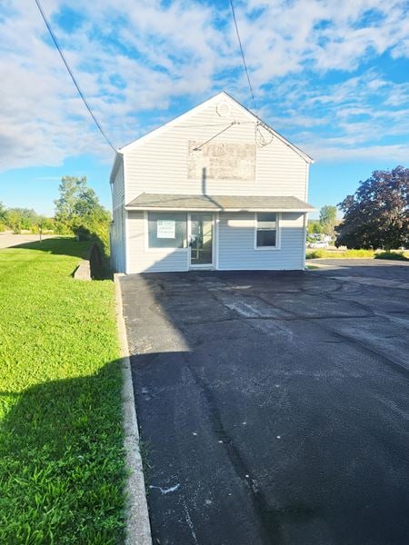 Retail space for Rent at 7617 Mentor Ave in Mentor