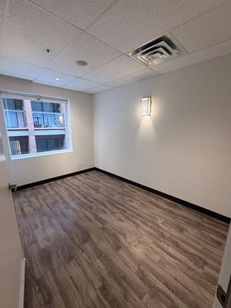 852 Fort Street (214)